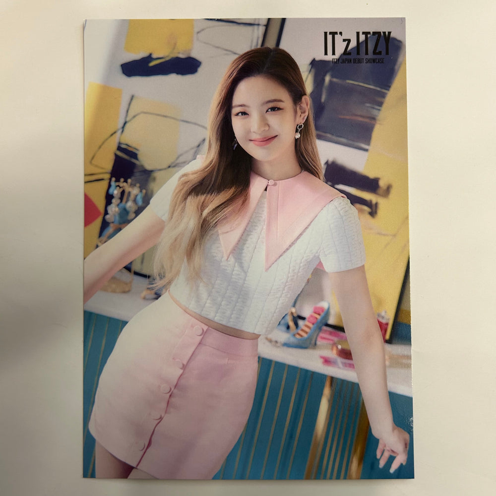ITZY - Official Postcards