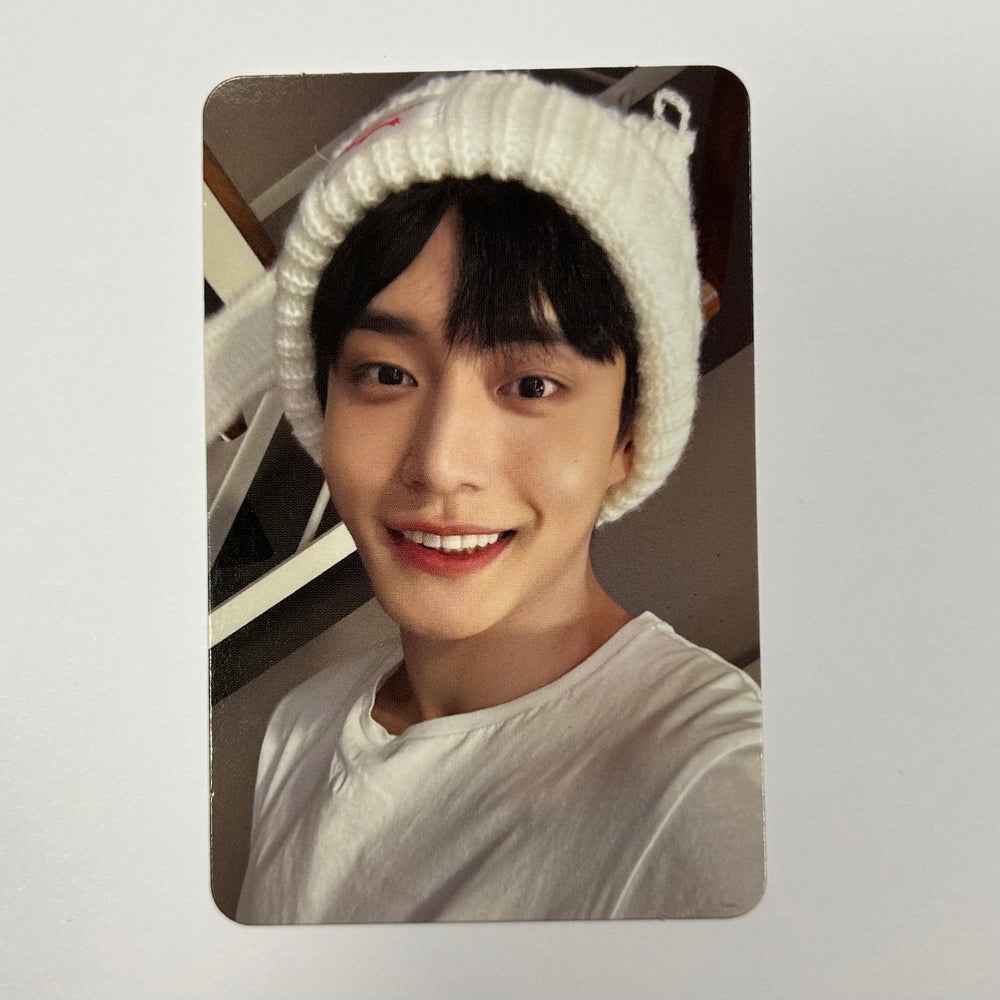 ZEROBASEONE - YOU HAD ME AT HELLO Makestar Bunny Photocard