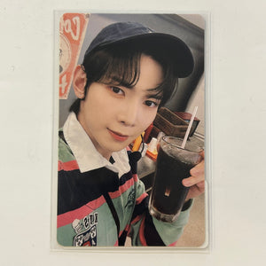 ATEEZ - 2023 SEASON'S GREETINGS Photocard