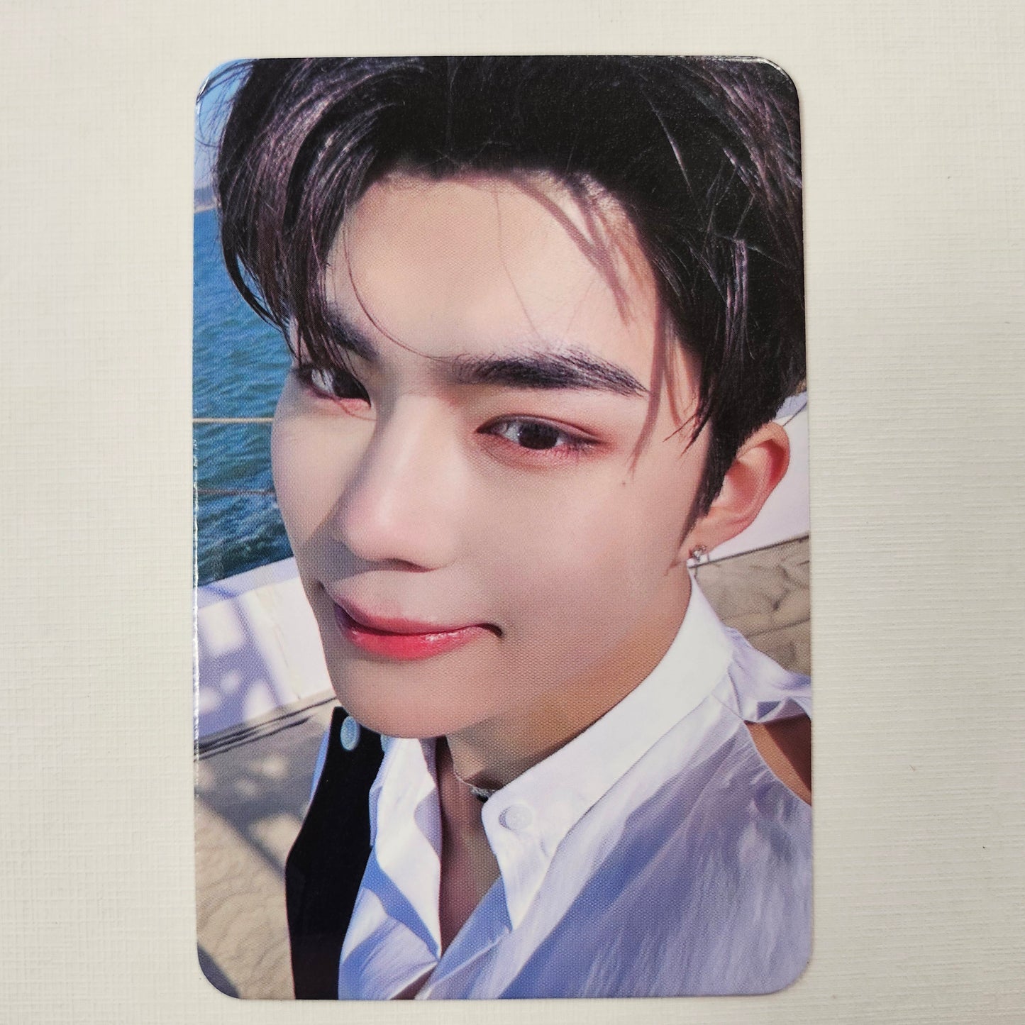 ZEROBASEONE - YOU HAD ME AT HELLO Soundwave Preorder Photocard