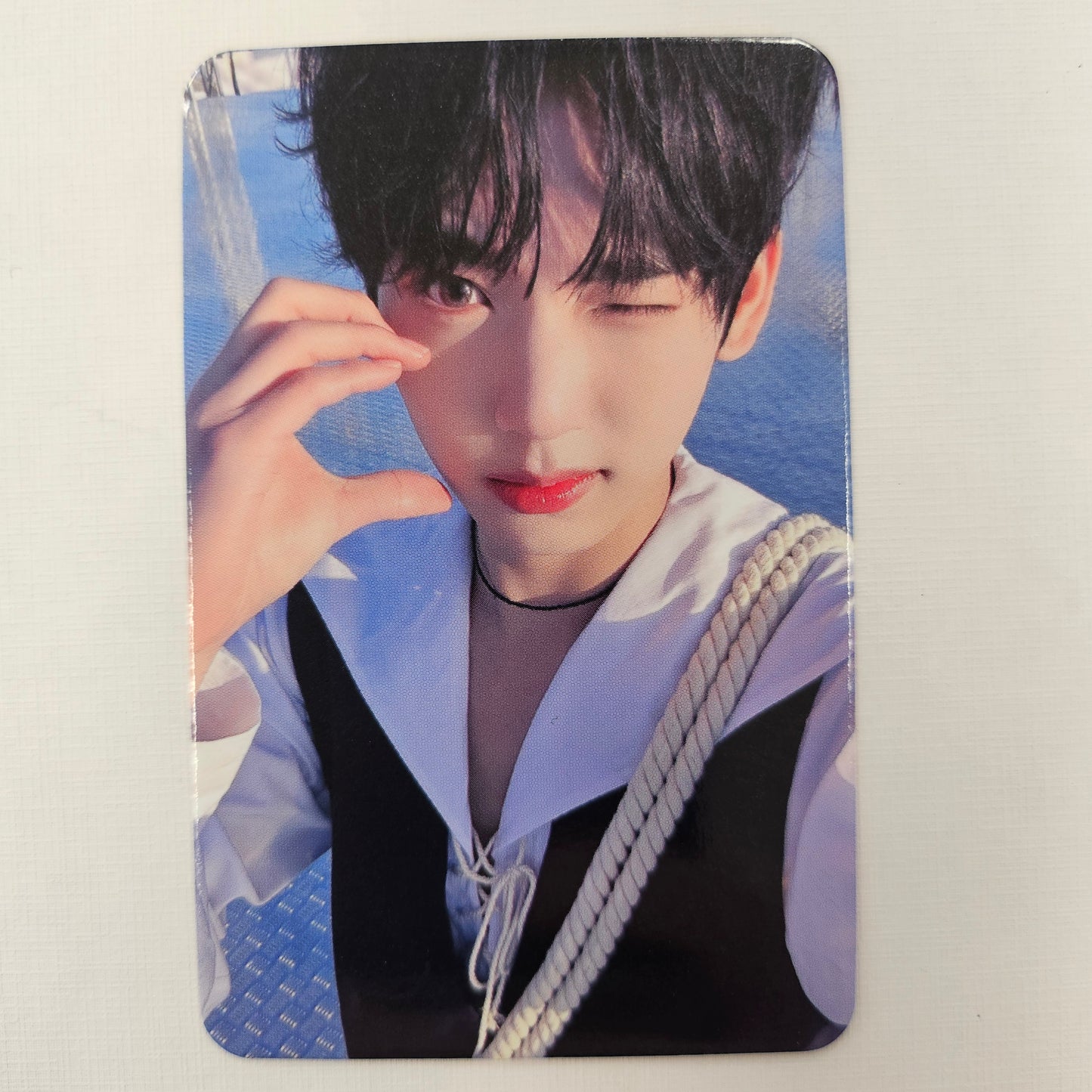 ZEROBASEONE - YOU HAD ME AT HELLO Soundwave Preorder Photocard