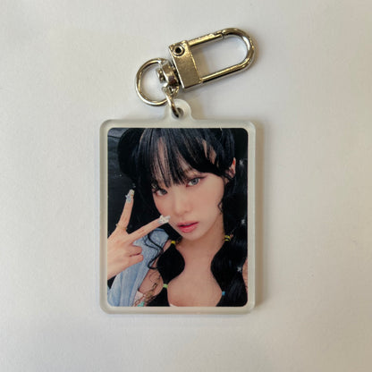 LE SSERAFIM - EASY Weverse Keyring