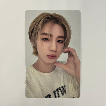 BOYNEXTDOOR - 19.99 Weverse Photocard