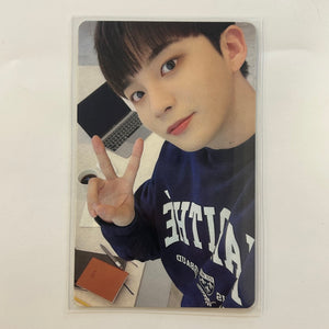 ATEEZ - 2023 SEASON'S GREETINGS Photocard