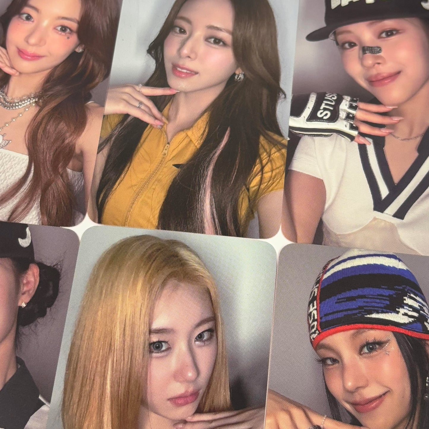 ITZY - GOLD Sound JYP Shop Photocards