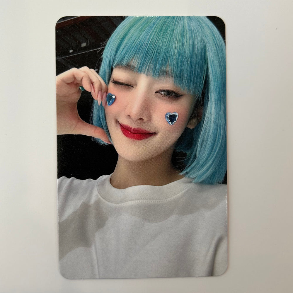 
            
                Load image into Gallery viewer, (G)I-DLE - 2 Makestar Photocard
            
        