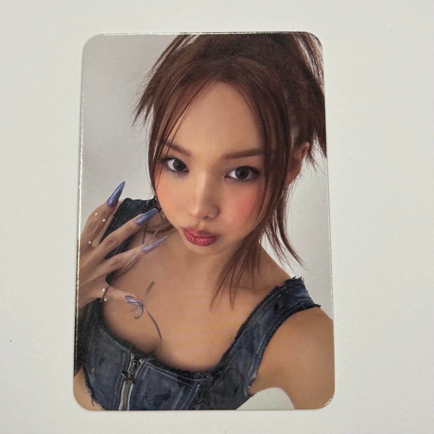 NAYEON - NA Apple Music Photocard