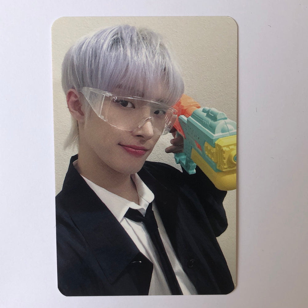 ATEEZ - [GOLDEN HOUR PART. 1] Jump Up Photocards