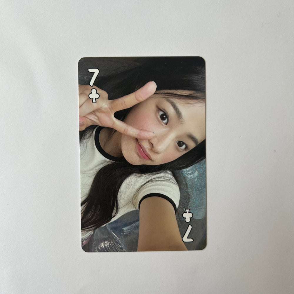 NEWJEANS - Seasons Greetings 2023 Photocards