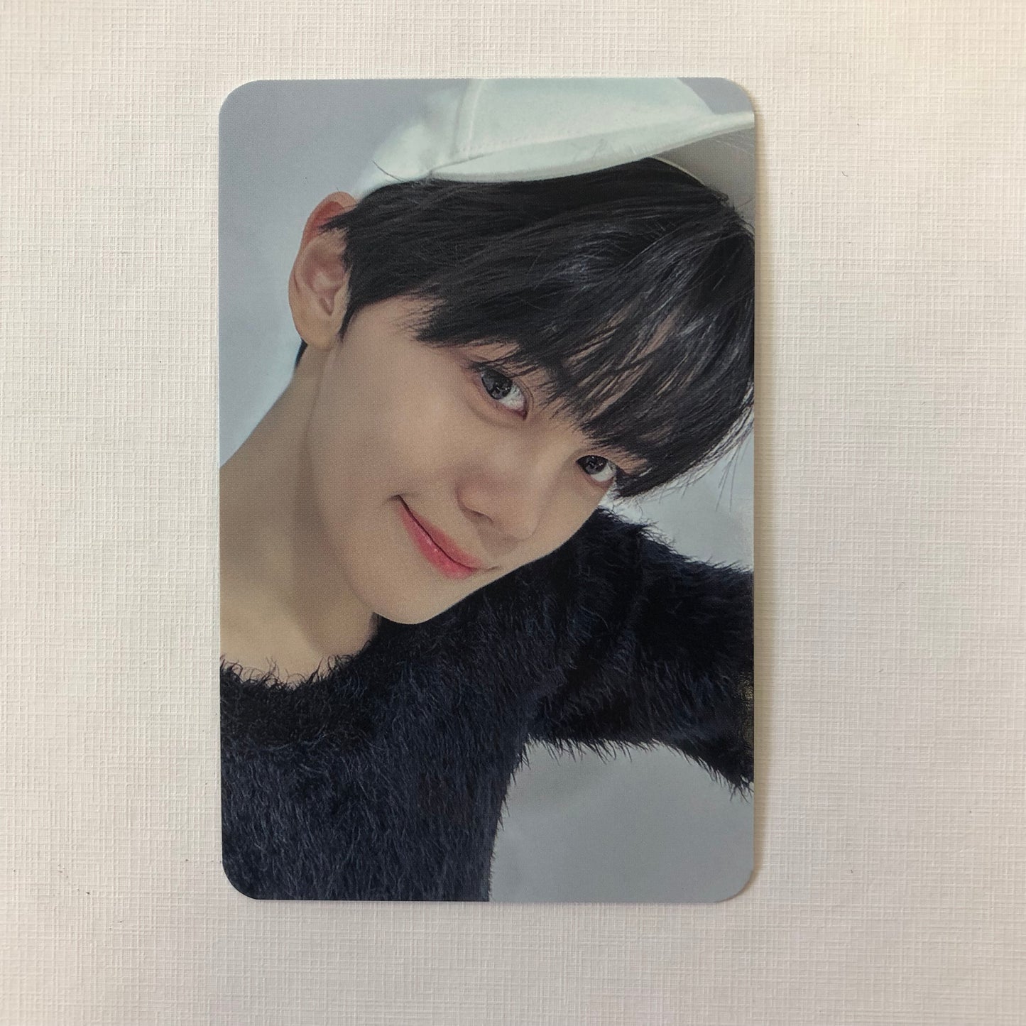 ZEROBASEONE - YOU HAD ME AT HELLO Jump Up Photocard