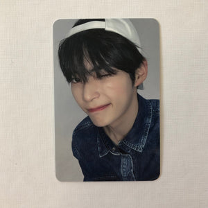 ZEROBASEONE - YOU HAD ME AT HELLO Jump Up Photocard