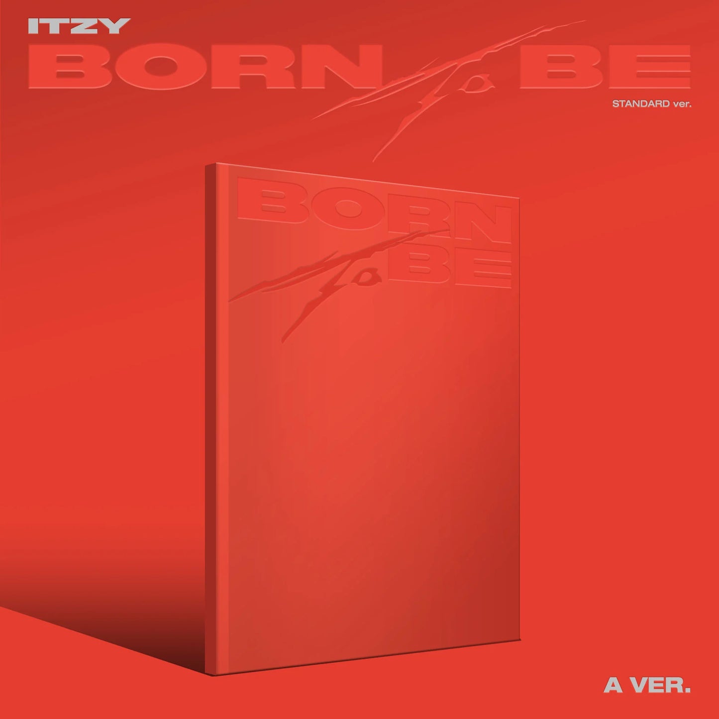 ITZY - BORN TO BE (Photobook Ver)