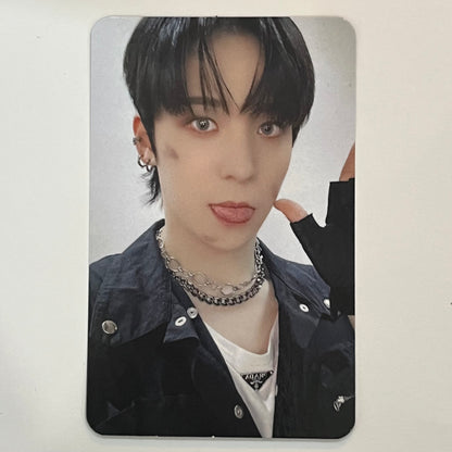 ATEEZ - The World EP.2: OUTLAW Mini Record Pre-Order Photocards