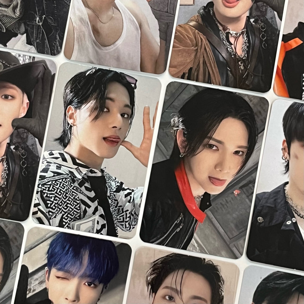ATEEZ - The World EP.2: OUTLAW Mini Record Pre-Order Photocards