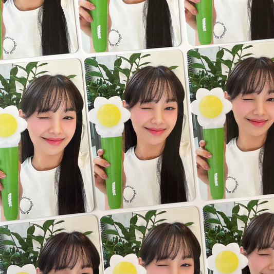 CHUU - OFFICIAL LIGHTSTICK Withmuu Pre-order Benefit Photocards