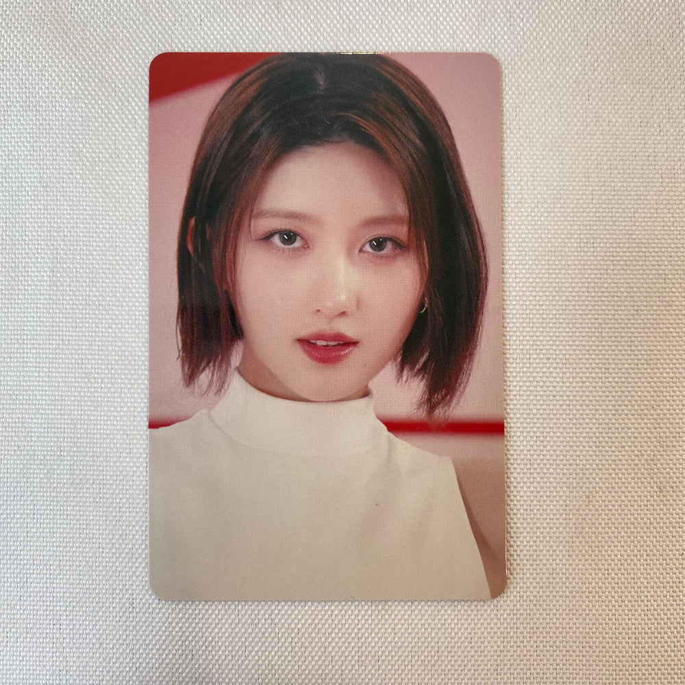 IVE - WAVE Tower Records Pre-Order Photocard