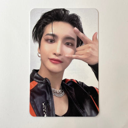 ATEEZ - The World EP.2: OUTLAW Mini Record Round 4 Photocards