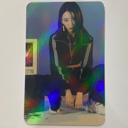 LE SSERAFIM - 'UNFORGIVEN' Aladin Holographic Photocards