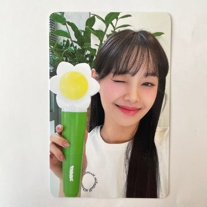 CHUU - OFFICIAL LIGHTSTICK Withmuu Pre-order Benefit Photocards