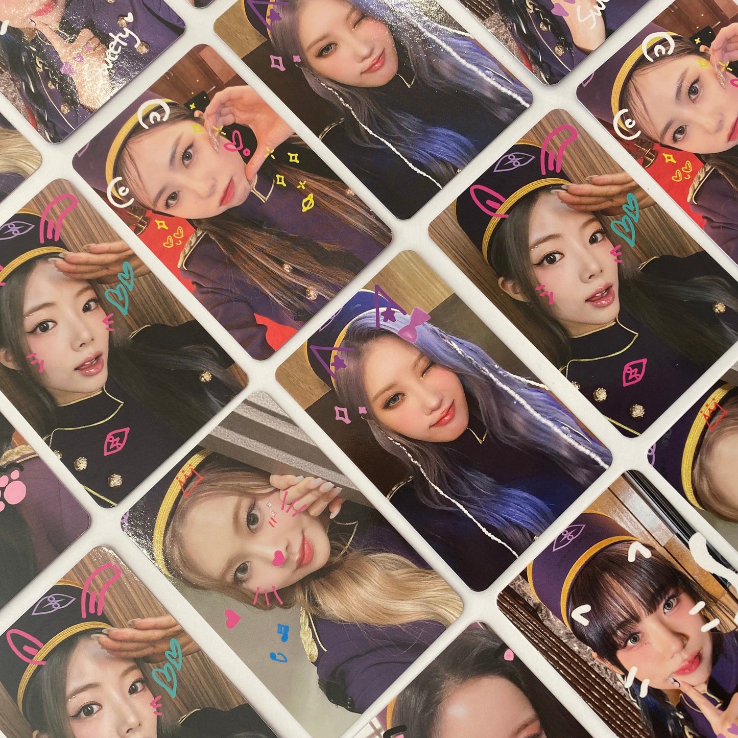 PURPLE KISS - Cabin Fever Makestar Photocards