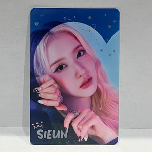 STAYC - YOUNG-LUV.COM Photocards