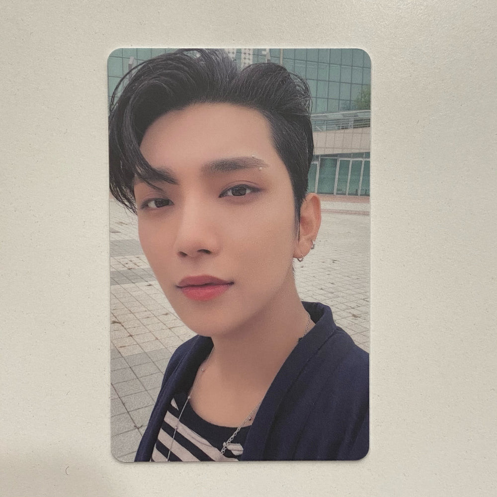 
            
                Load image into Gallery viewer, Seventeen - Attacca Lucky Draw Photocards
            
        