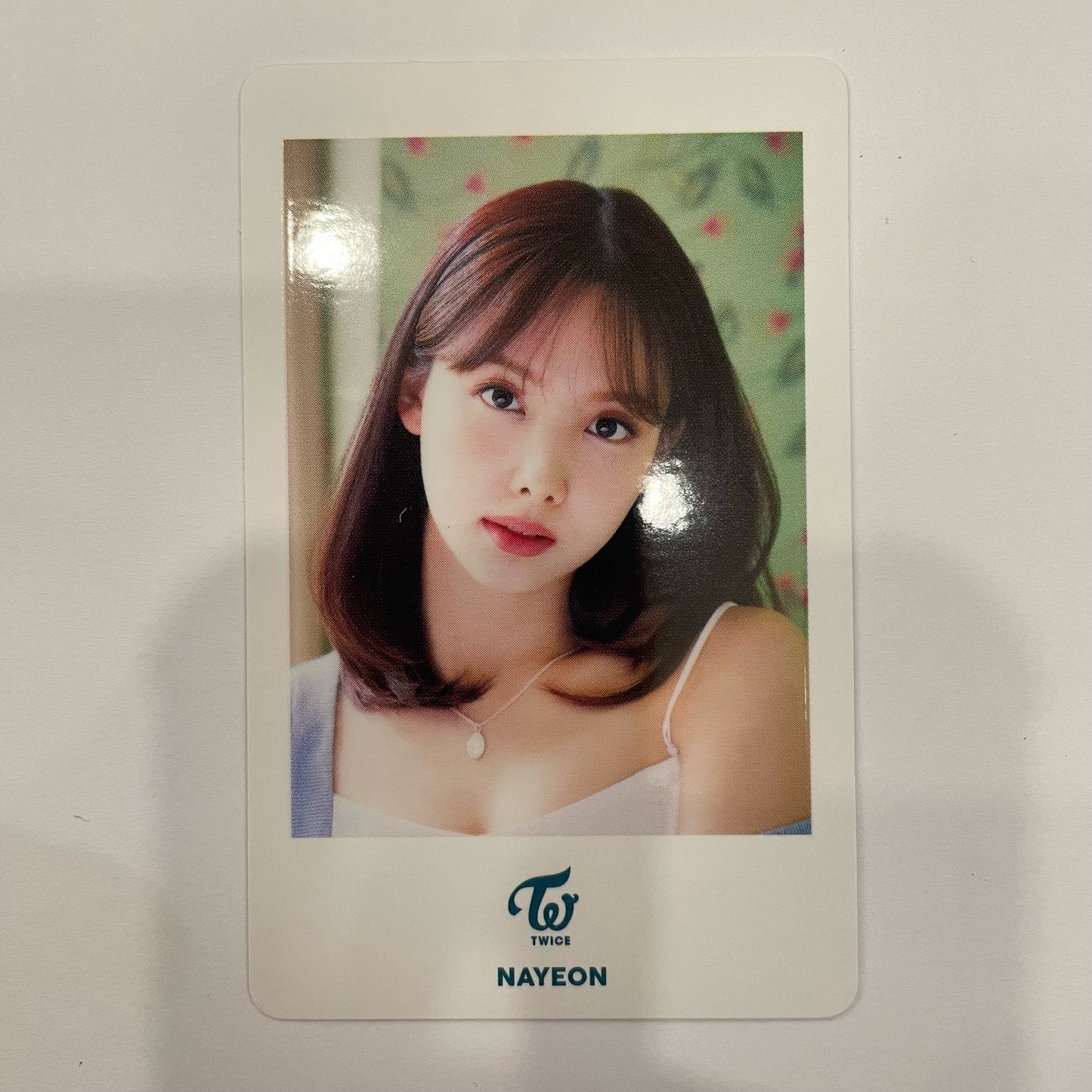 TWICE - Kura Kura Polaroids