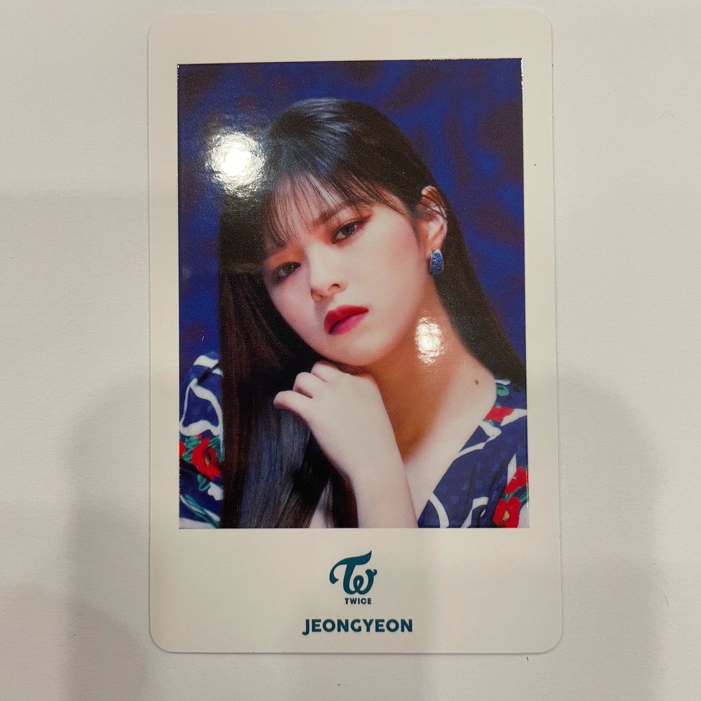 TWICE - Kura Kura Polaroids