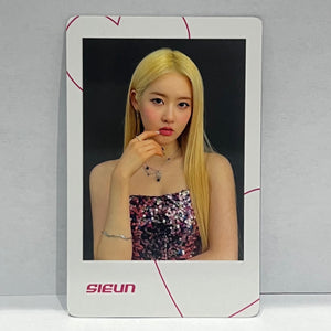 STAYC - YOUNG-LUV.COM Polaroids