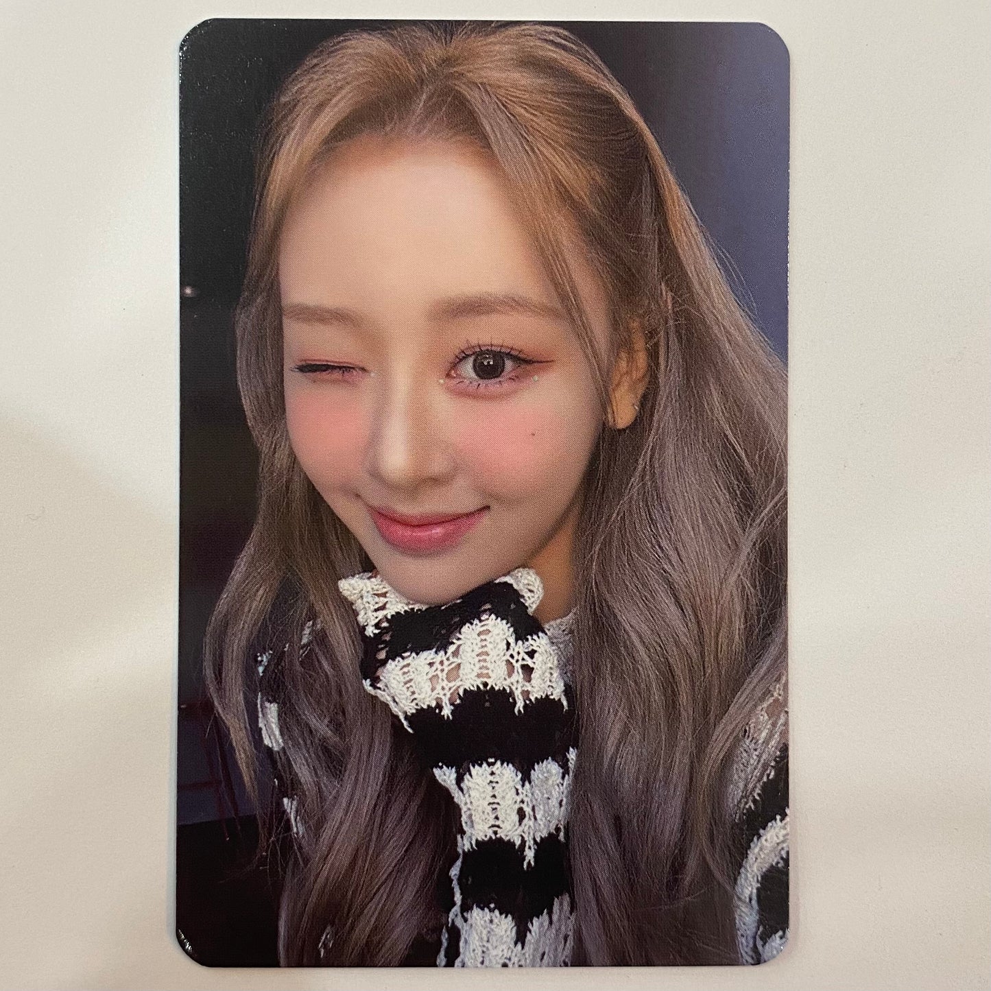 LOONA - World Tour Trading Cards