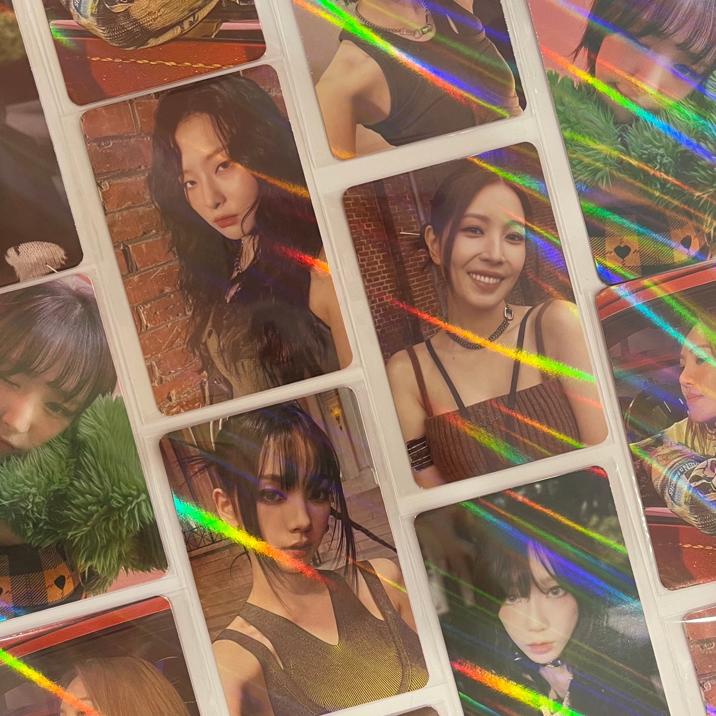 GOT The Beat (Girls On Top) - 'Stamp On It' Aladin Photocards