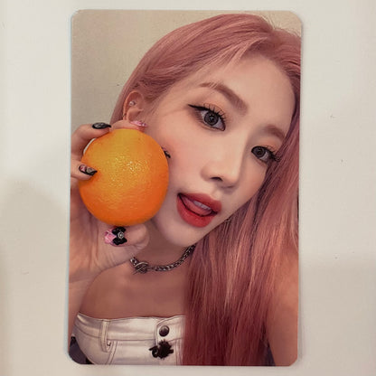 LOONA - World Tour Trading Cards