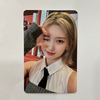 IVE - 'The Prom Queens' Trading Cards