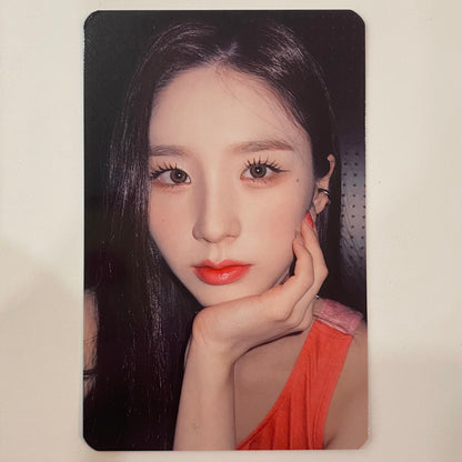 LOONA - World Tour Trading Cards