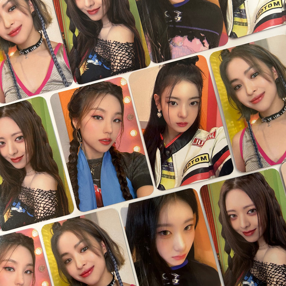 ITZY - Cheshire JYP Shop Photocards