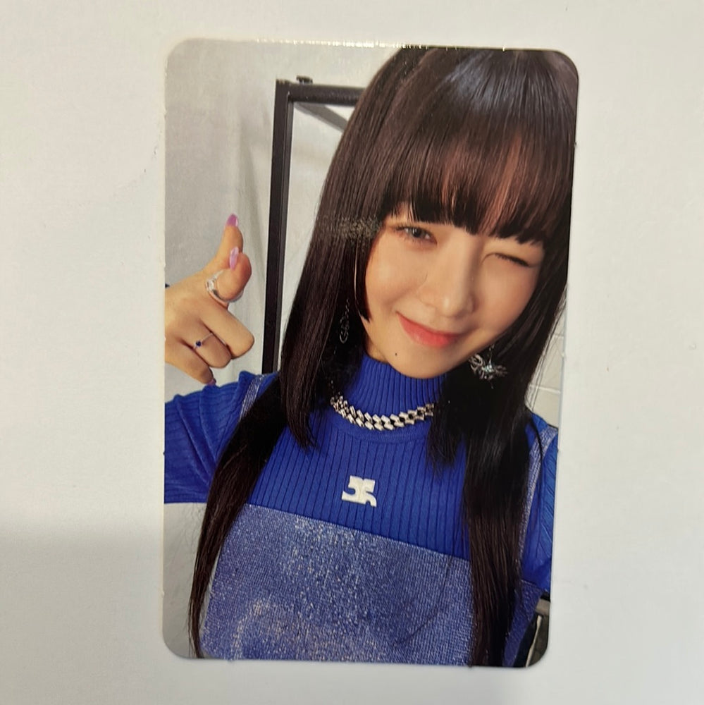 IVE - Love Dive Preorder Photocard