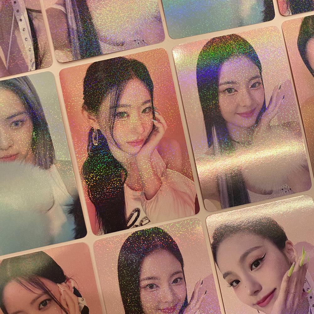 ITZY - Cheshire Music Plant Photocards