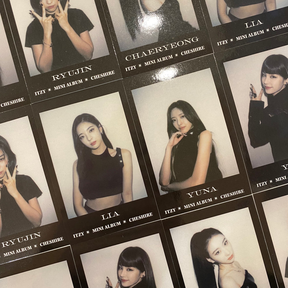 ITZY - Cheshire Soundwave Preorder Photocards