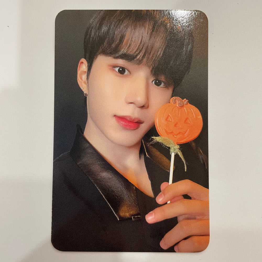 WEi - Love Pt.2: Passion Halloween Makestar Photocards