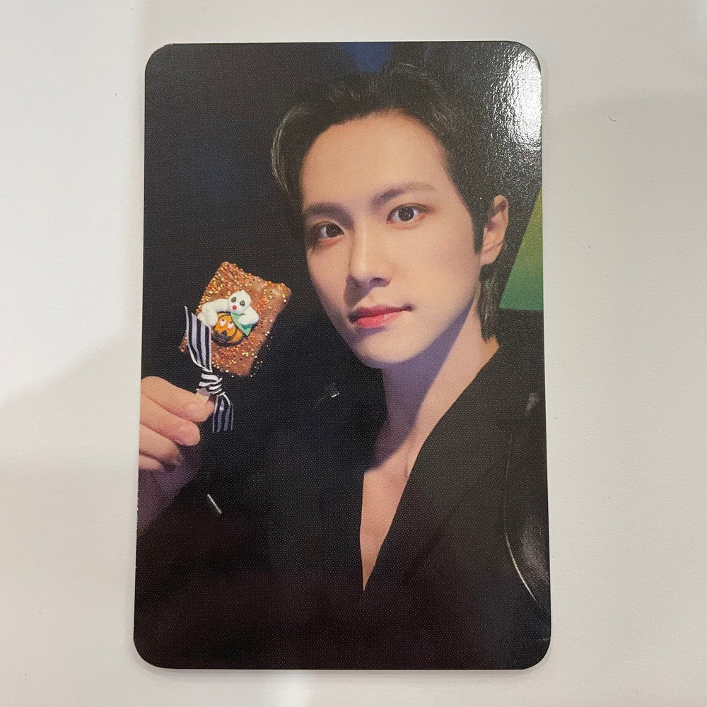 WEi - Love Pt.2: Passion Halloween Makestar Photocards