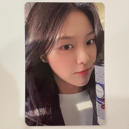 LOONA - World Tour Trading Cards