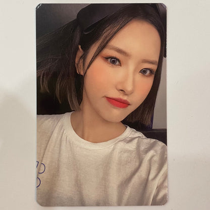 LOONA - World Tour Trading Cards