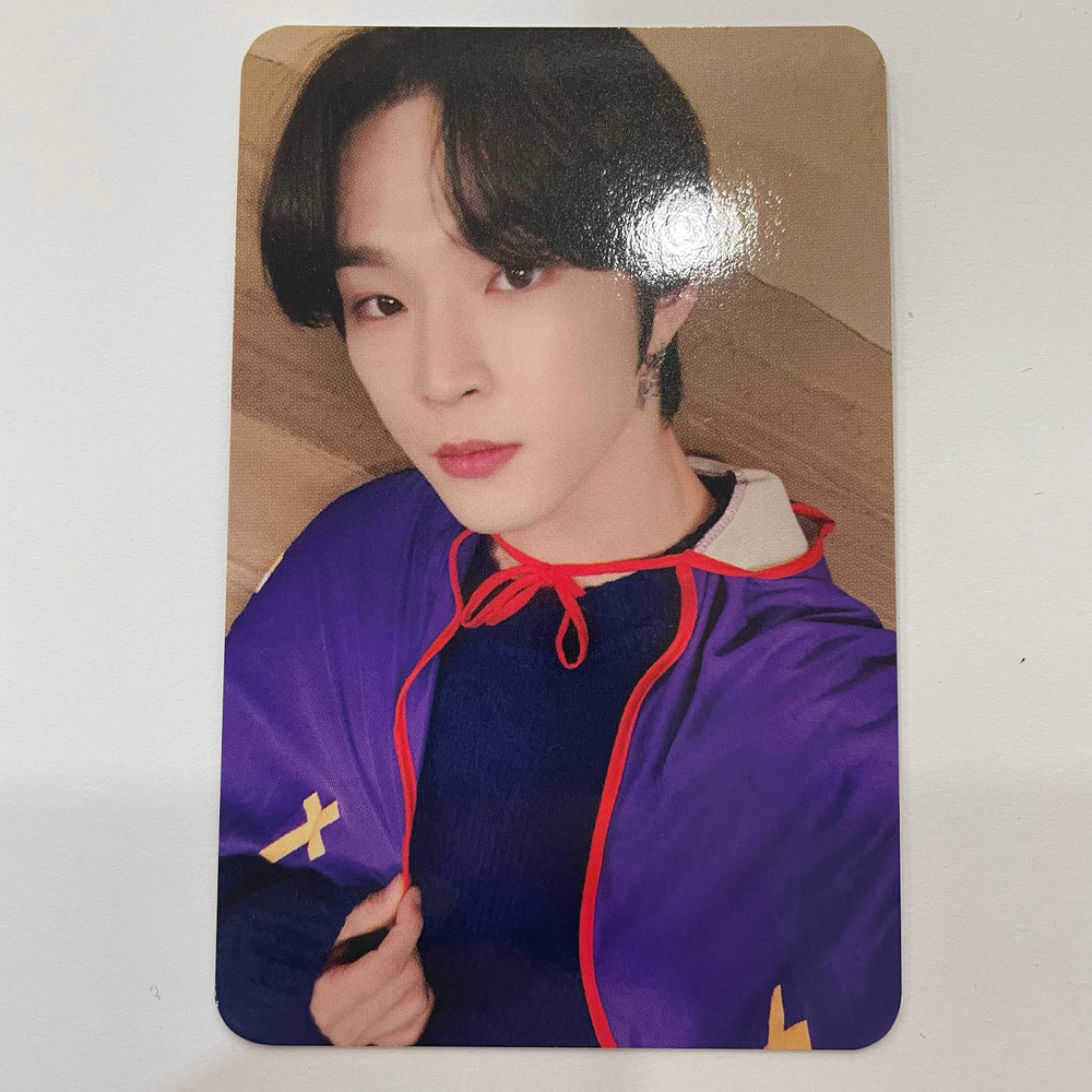 
            
                Load image into Gallery viewer, ONEUS - MALUS Makestar Halloween Photocards
            
        