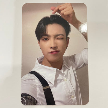 ATEEZ - The World Ep.1: The Movement Wonderwall Fancall Photocards