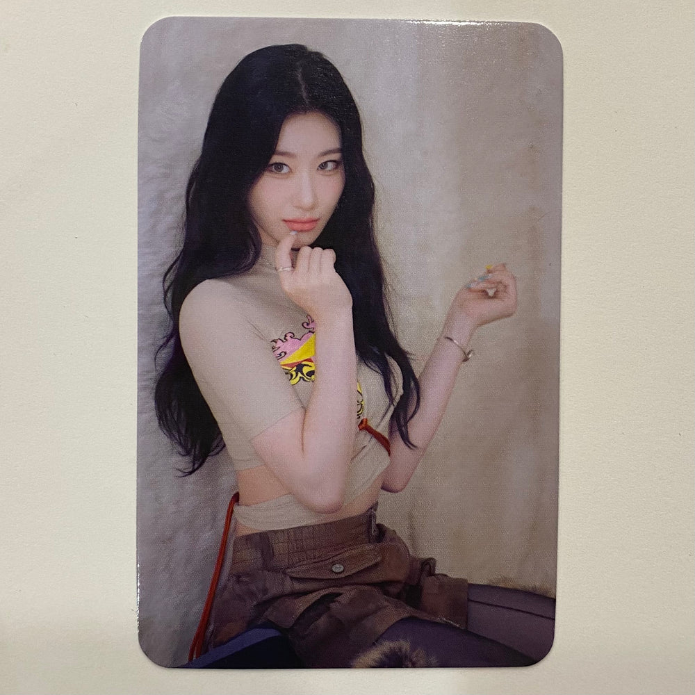 ITZY - Cheshire Music Korea Photocards