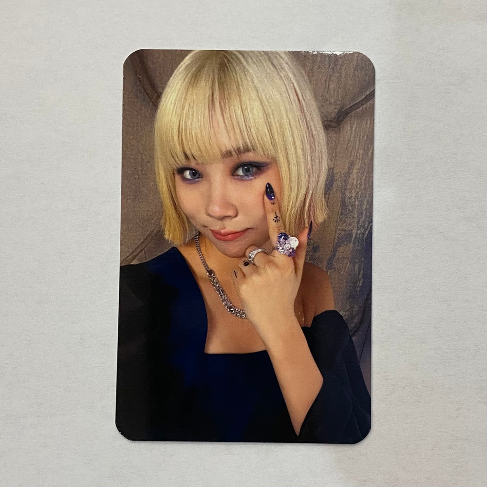 
            
                Load image into Gallery viewer, PURPLE KISS - Music Korea Photocards
            
        