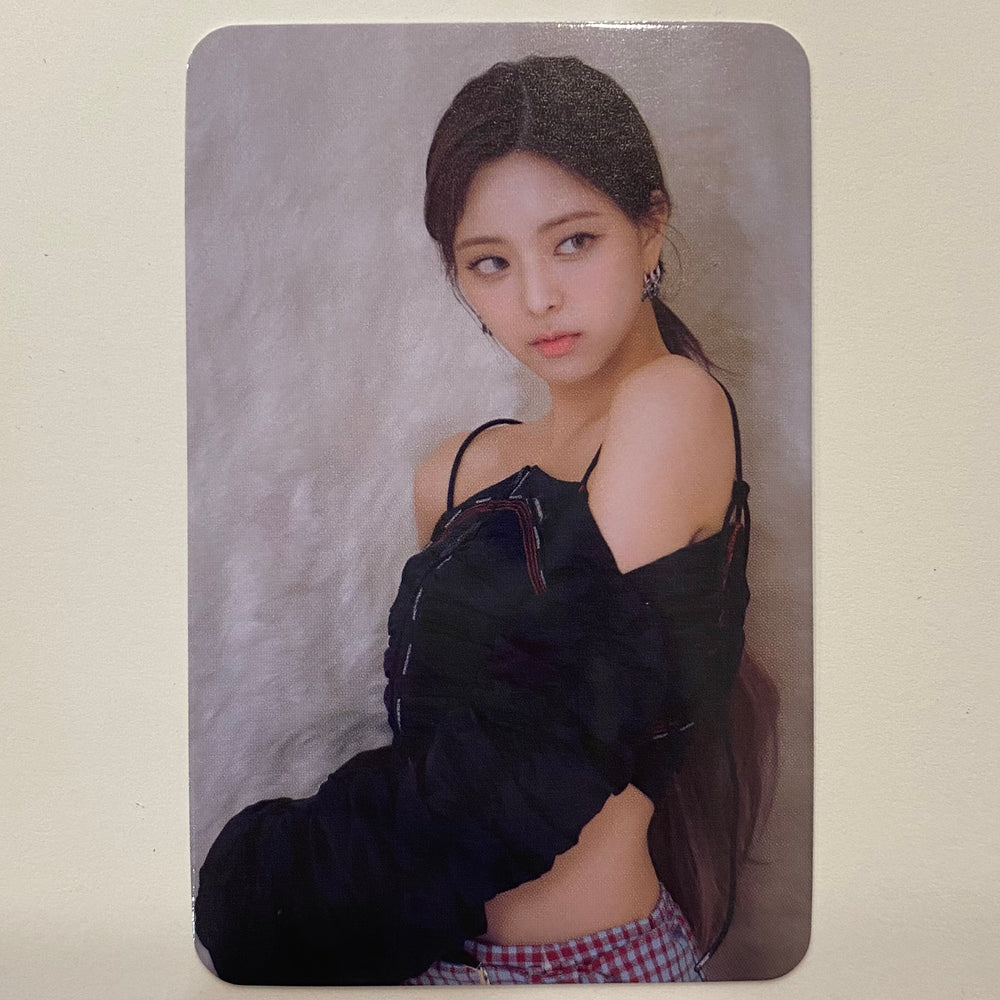 ITZY - Cheshire Music Korea Photocards