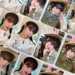 
            
                Load image into Gallery viewer, Yena - [Yena Friends] Everline Photocard
            
        